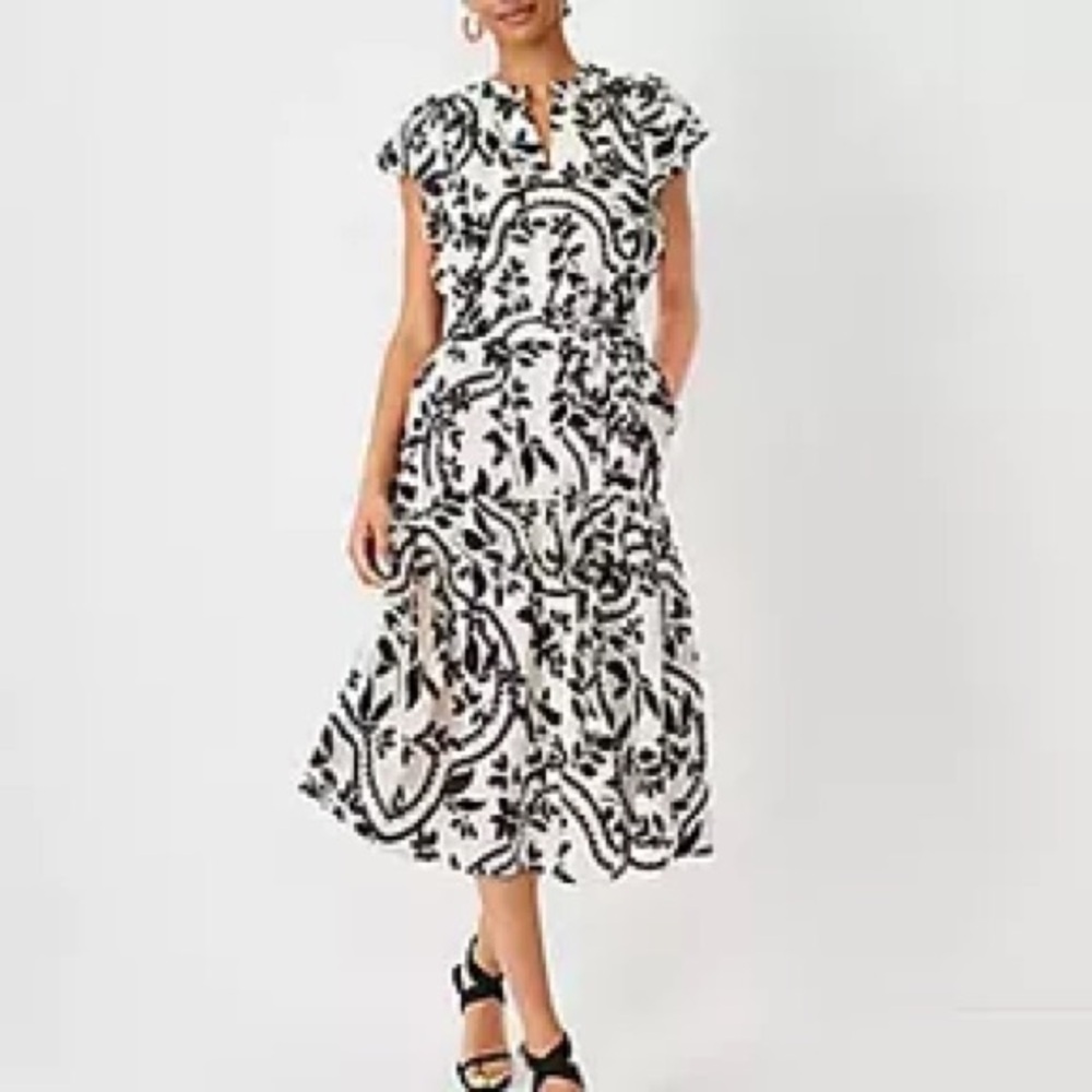 NEW Ann Taylor Floral Leaf Print Tiered dress Cream black Flutter Sleeve sz XS - Picture 2 of 7